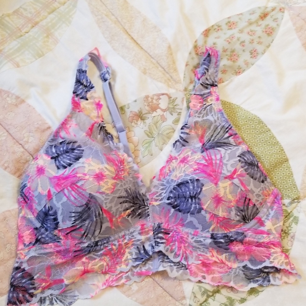 Pink VS Bra 34B